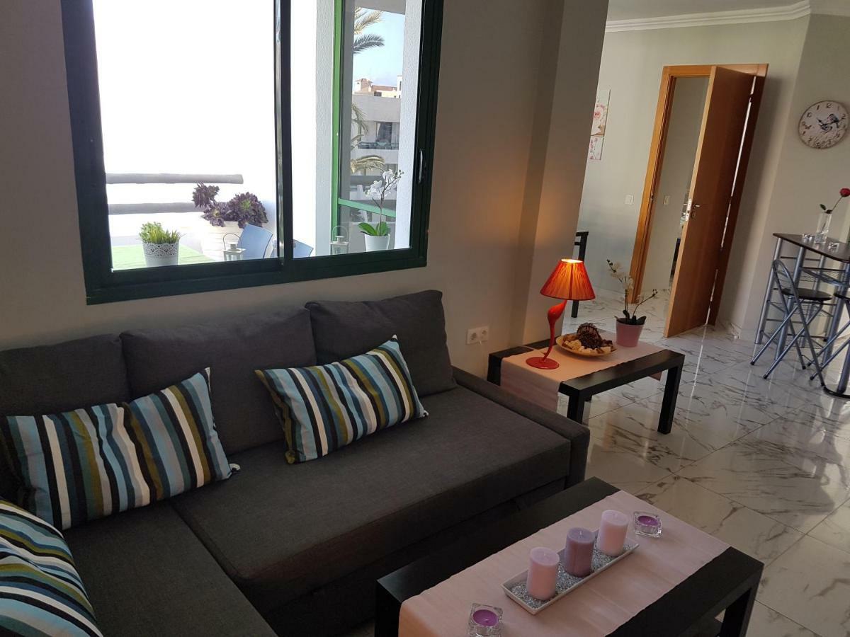 Apartment Casa Palmera Only 150 Meters To The Beach, Heated Pool, Wifi, Sat-Tv, Balcony With Poolview Arona  Eksteriør billede