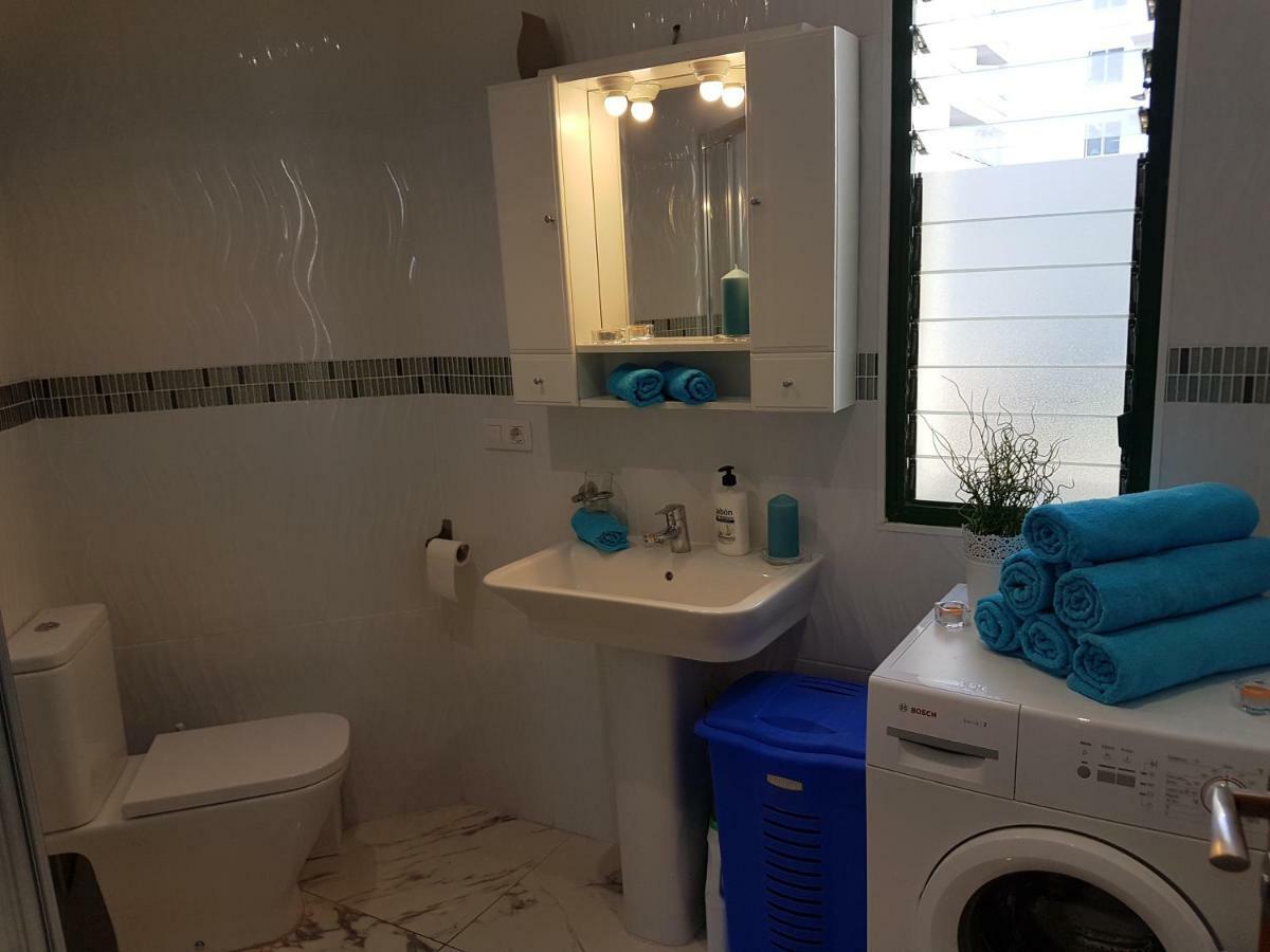 Apartment Casa Palmera Only 150 Meters To The Beach, Heated Pool, Wifi, Sat-Tv, Balcony With Poolview Arona  Eksteriør billede