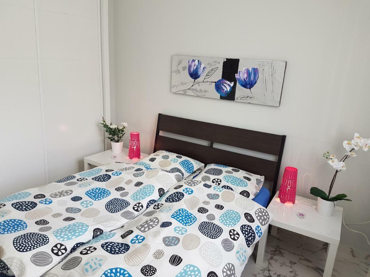 Apartment Casa Palmera Only 150 Meters To The Beach, Heated Pool, Wifi, Sat-Tv, Balcony With Poolview Arona  Eksteriør billede